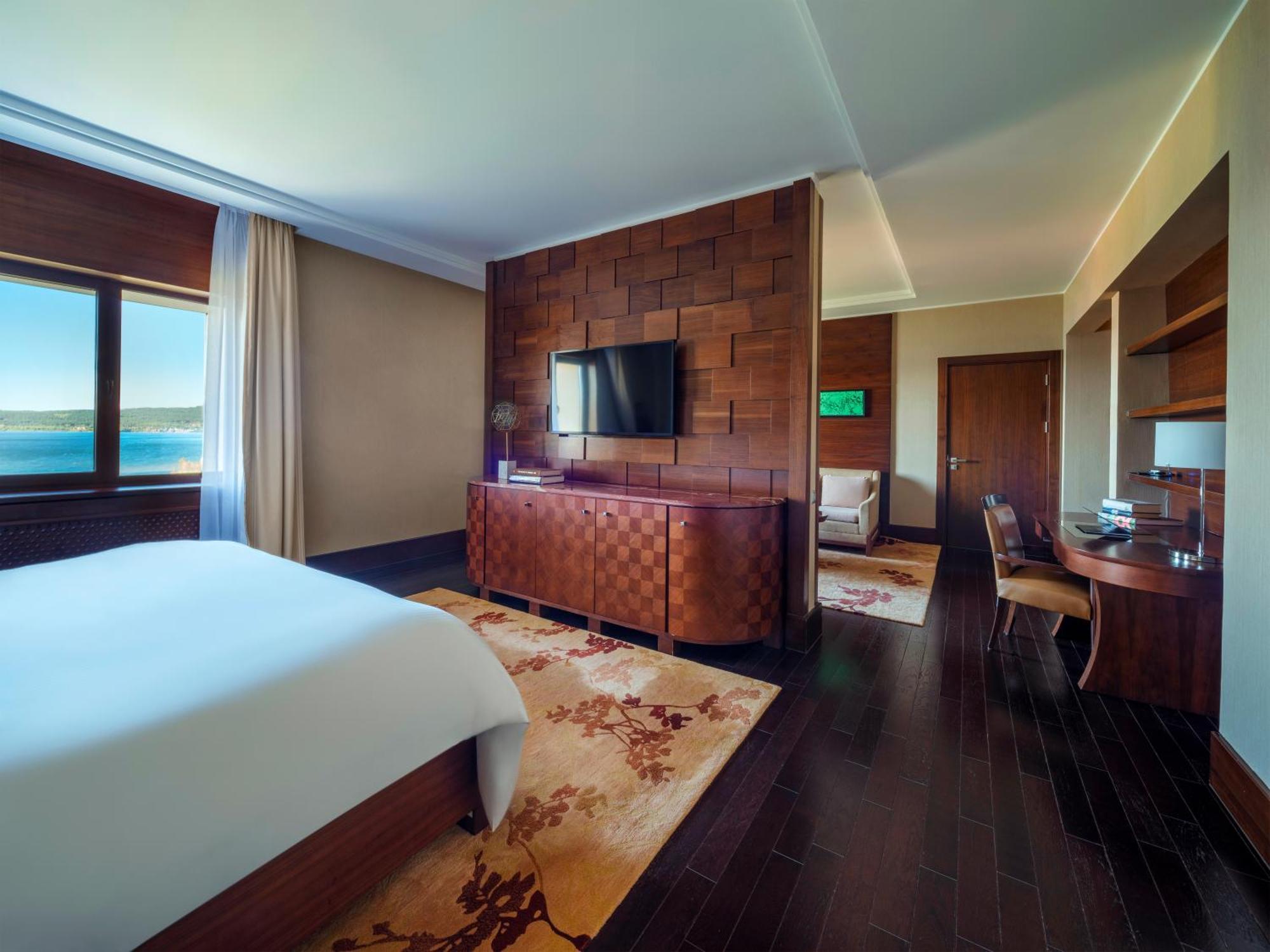 Hotel Rixos Borovoe Shchūchīnsk Exteriér fotografie A bedroom at the hotel